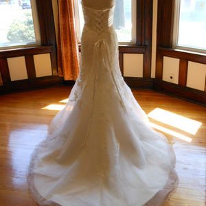 NEW White One by Pronovias Dago Wedding Dress